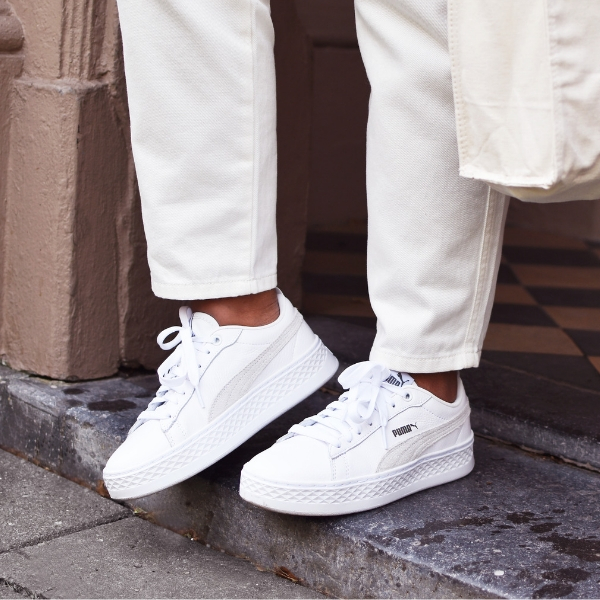 White puma sneaker